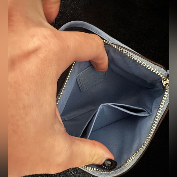 New Coach wristlet - Picture 2 of 2